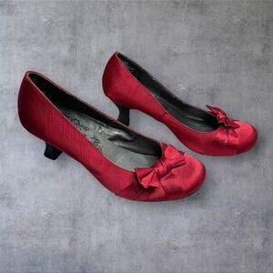VTG MUDD RED Satin Kitten Heel Pumps Shoes Womens 9.5 Y2K Pin Up  Steampunk GlaM